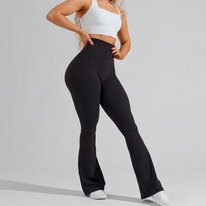 BuffBunny Black Flare Leggings